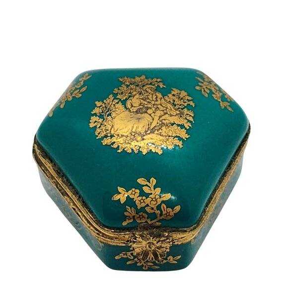 Vtg Porcelain de France Courting Couple Trinket Box Green Gold Floral - Picture 1 of 11